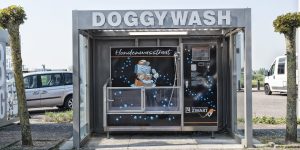 Tankstation Zwart in Amsterdam | Tanken, Auto wassen, Broodjes, Catering, Telefoonreparatie