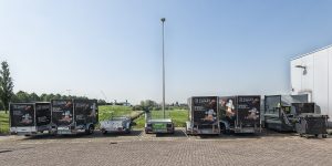 Tankstation Zwart in Amsterdam | Tanken, Auto wassen, Broodjes, Catering, Telefoonreparatie