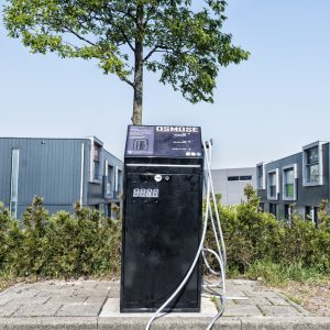 Tankstation Zwart in Amsterdam | Tanken, Auto wassen, Broodjes, Catering, Telefoonreparatie